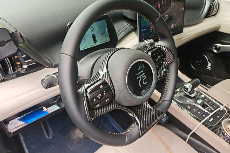 Used BYD Yuan PLUS 2023 Champion Edition 510KM Leading Model Steering Wheel