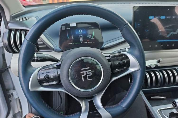Used BYD Yuan PLUS 2023 Champion Edition 430KM Superior Model Steering Wheel