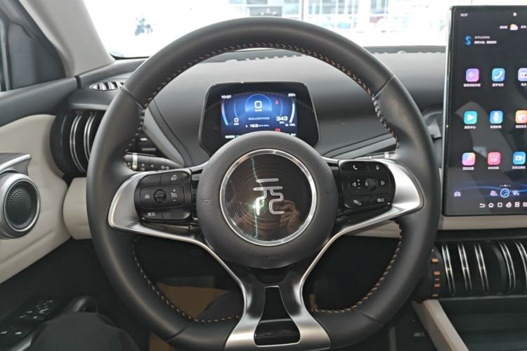 Used BYD Yuan PLUS 2023 Champion Edition 430KM Leading Model Steering Wheel