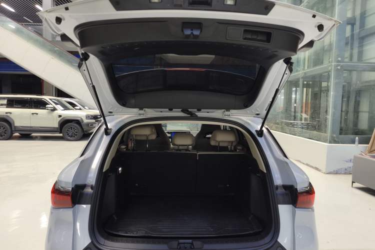Used BYD Yuan PLUS 2023 Champion Edition 510KM Leading Model Trunk