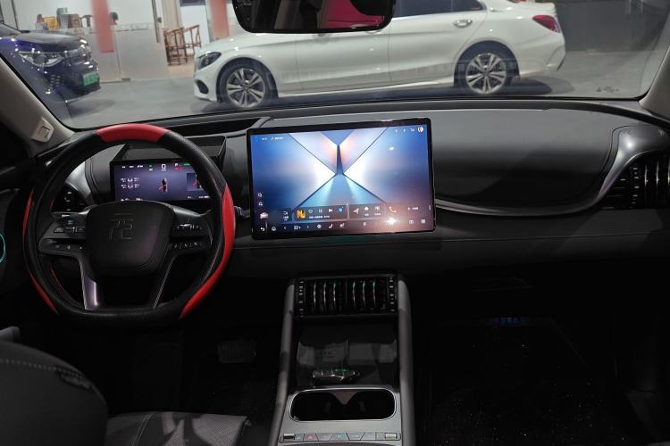 Used BYD Yuan PLUS 2024 Honor Edition 510KM Excellence Model Center Console