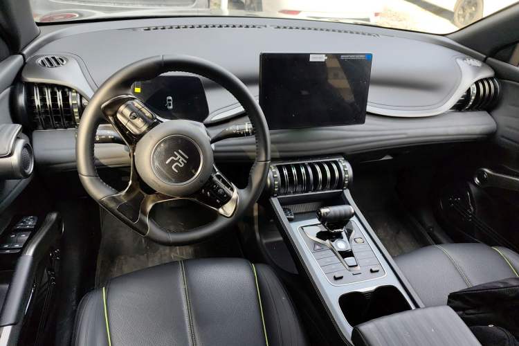 Used BYD Yuan PLUS 2024 Honor Edition 510KM Beyond Model Center Console