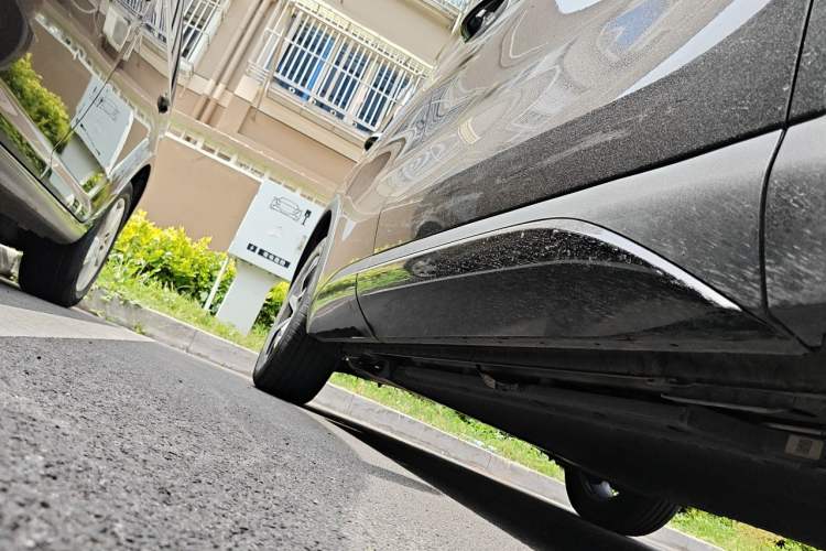Used BYD Yuan PLUS 2024 Honor Edition 430KM Beyond Model Chassis Front Right