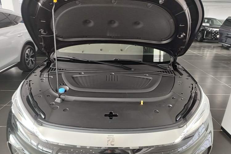 Used BYD Yuan PLUS 2024 Honor Edition 510KM Excellence Model Engine Bay