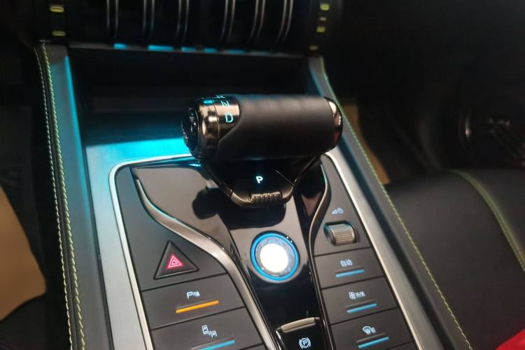 Used BYD Yuan PLUS 2024 Honor Edition 510KM Beyond Model Gear Lever