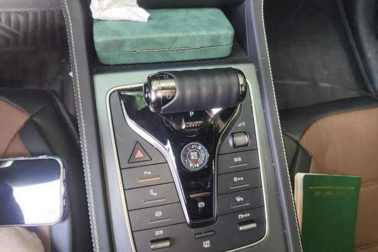 Used BYD Yuan PLUS 2024 Honor Edition 510KM Beyond Model Gear Lever