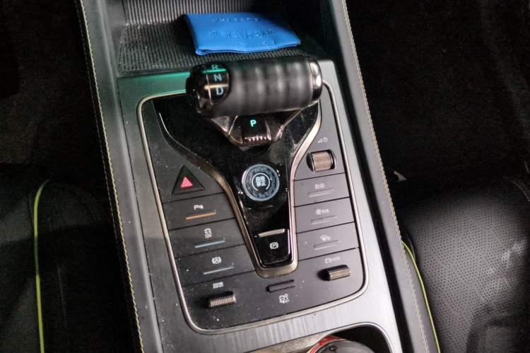 Used BYD Yuan PLUS 2024 Honor Edition 430KM Beyond Model Gear Lever