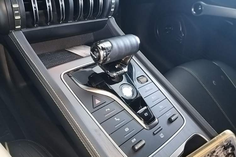 Used BYD Yuan PLUS 2024 Honor Edition 510KM Beyond Model Gear Lever