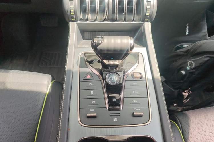 Used BYD Yuan PLUS 2024 Honor Edition 430KM Leading Model Gear Lever