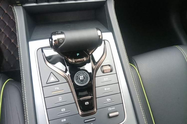 Used BYD Yuan PLUS 2024 Honor Edition 430KM Leading Model Gear Lever