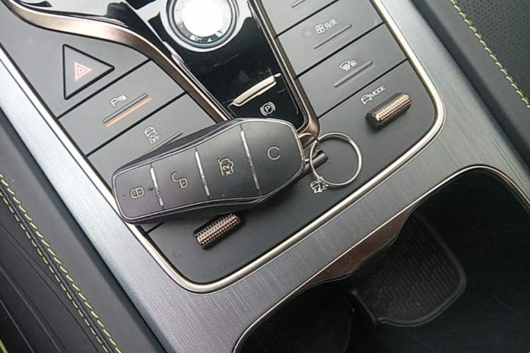Used BYD Yuan PLUS 2024 Honor Edition 430KM Leading Model Interior 1