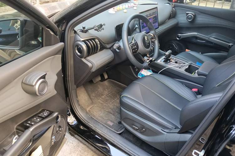 Used BYD Yuan PLUS 2024 Honor Edition 430KM Beyond Model Interior 3