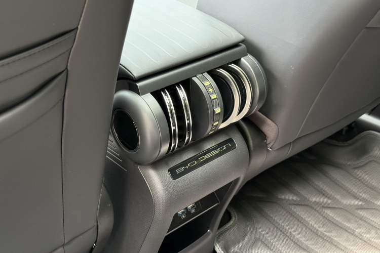 Used BYD Yuan PLUS 2024 Honor Edition 510KM Excellence Model Interior 7