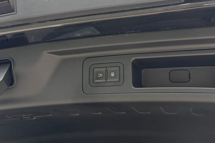 Used BYD Yuan PLUS 2024 Honor Edition 510KM Excellence Model Interior 9