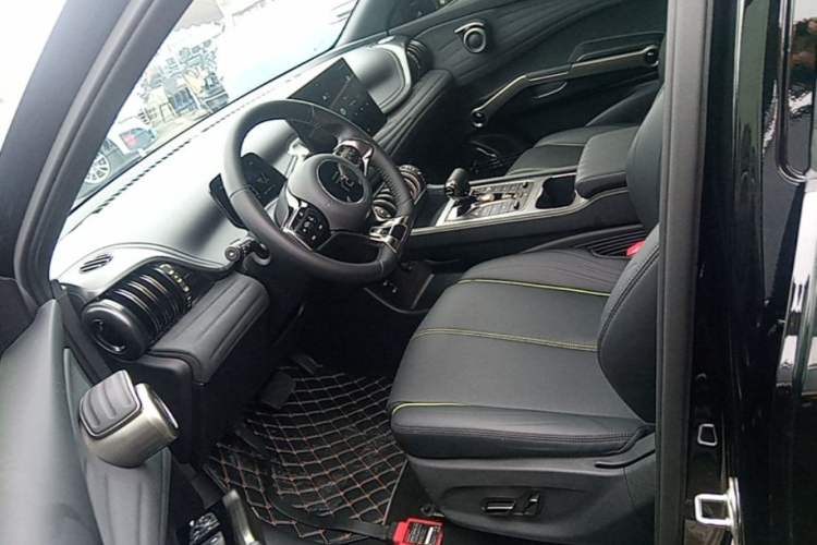 Used BYD Yuan PLUS 2024 Honor Edition 430KM Leading Model Left Front Seat
