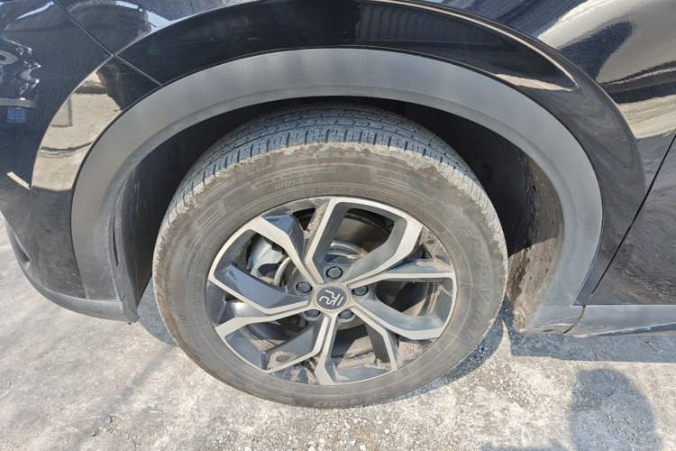 Used BYD Yuan PLUS 2024 Honor Edition 430KM Beyond Model Left Front Wheel Hub