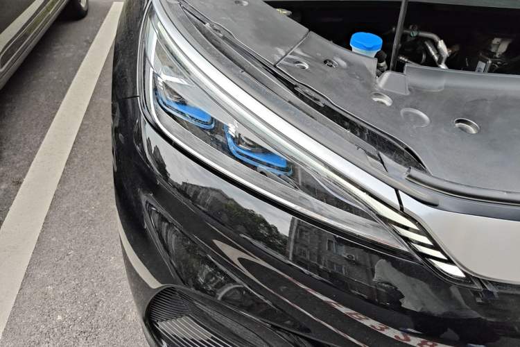Used BYD Yuan PLUS 2024 Honor Edition 430KM Beyond Model Right Front Headlight