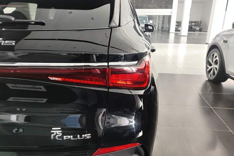 Used BYD Yuan PLUS 2024 Honor Edition 510KM Excellence Model Right Rear Taillight
