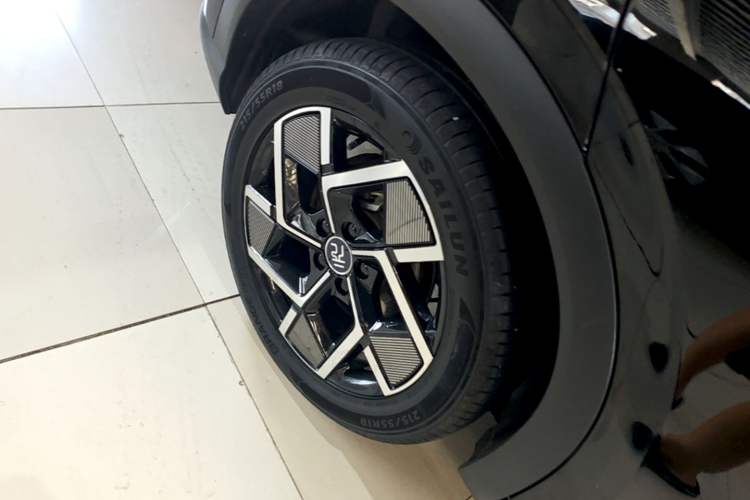 Used BYD Yuan PLUS 2024 Honor Edition 510KM Leading Model Right Rear Wheel Hub