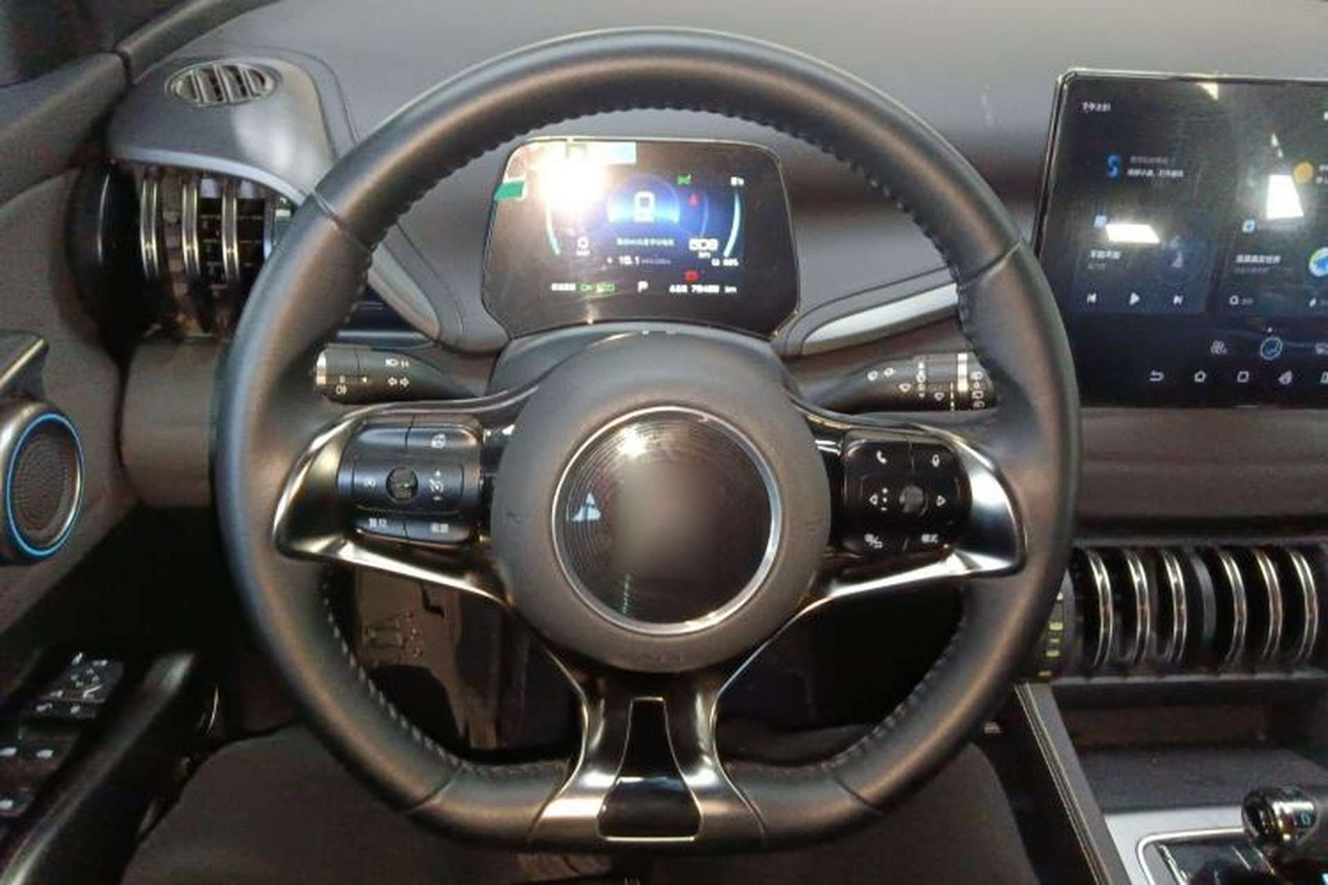Used BYD Yuan PLUS 2024 Honor Edition 510KM Leading Model Steering Wheel
