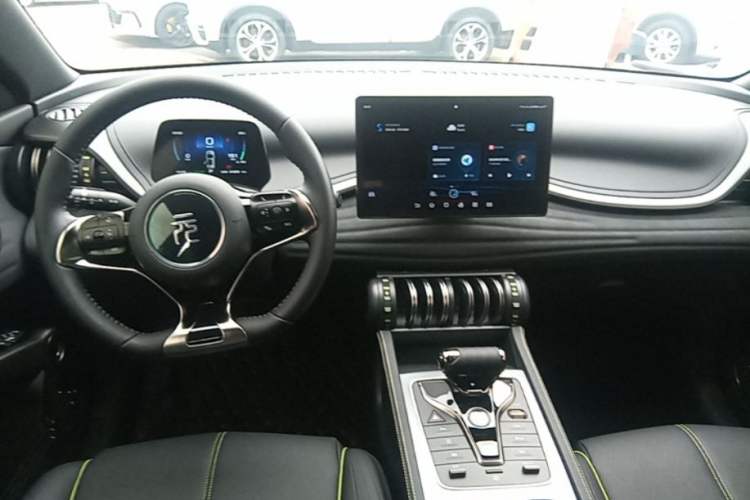 Used BYD Yuan PLUS 2024 Honor Edition 430KM Leading Model Steering Wheel