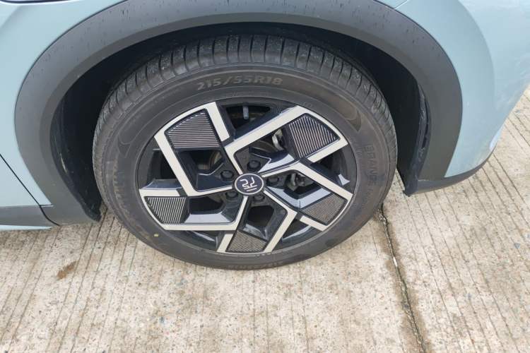 Used BYD Yuan PLUS 2024 Honor Edition 510KM Beyond Model Right Front Wheel Hub