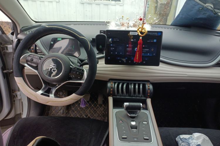 Used BYD Yuan PLUS 2024 Honor Edition 430KM Leading Model Center Console