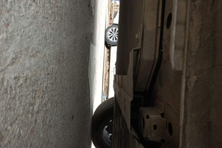 Used BYD Yuan PLUS 2024 Honor Edition 430KM Leading Model Chassis Front Right