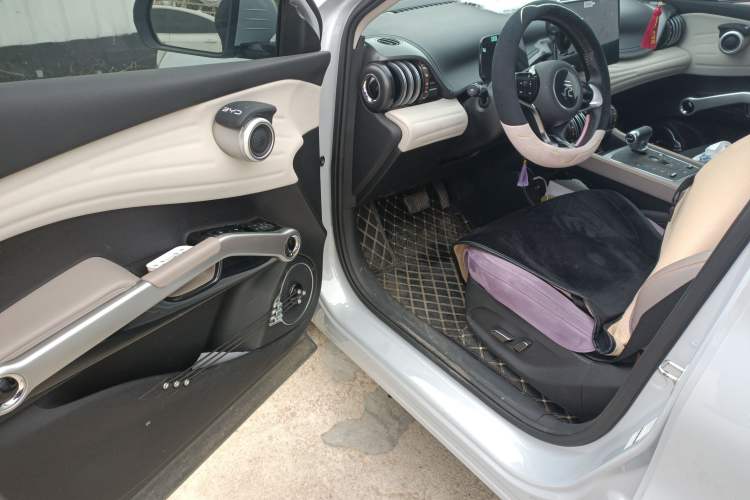 Used BYD Yuan PLUS 2024 Honor Edition 430KM Leading Model Driver Seat