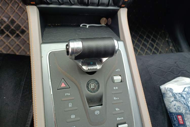 Used BYD Yuan PLUS 2024 Honor Edition 430KM Leading Model Gear Lever