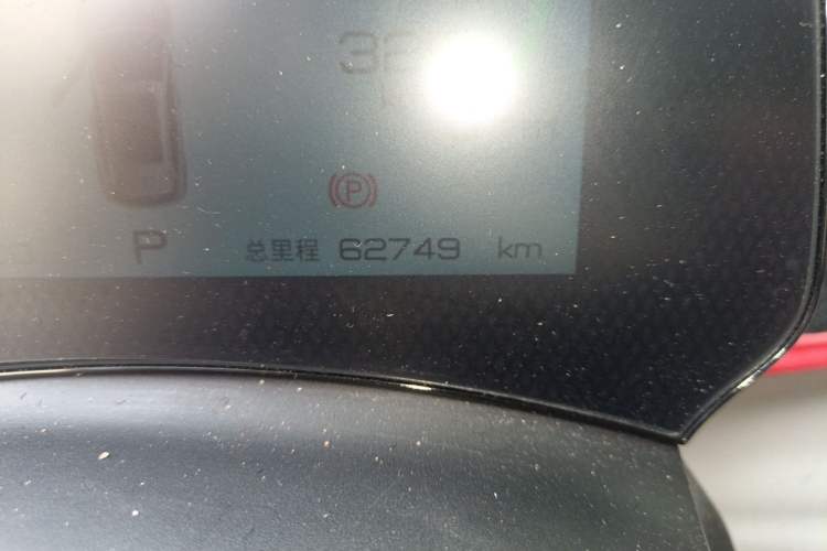 Used BYD Yuan PLUS 2024 Honor Edition 430KM Leading Model Odometer Close Up
