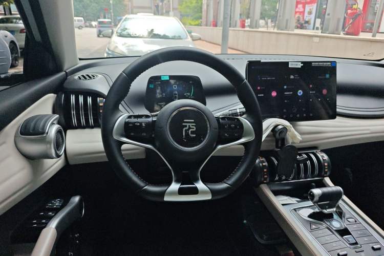 Used BYD Yuan PLUS 2024 Honor Edition 510KM Beyond Model Steering Wheel