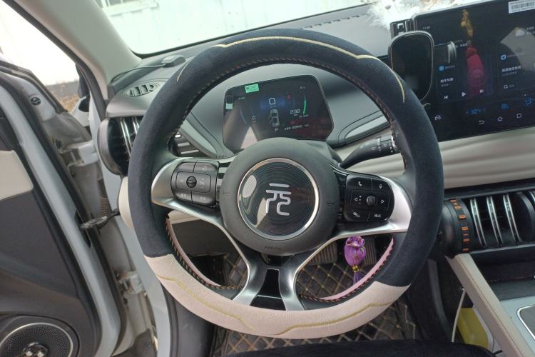 Used BYD Yuan PLUS 2024 Honor Edition 430KM Leading Model Steering Wheel