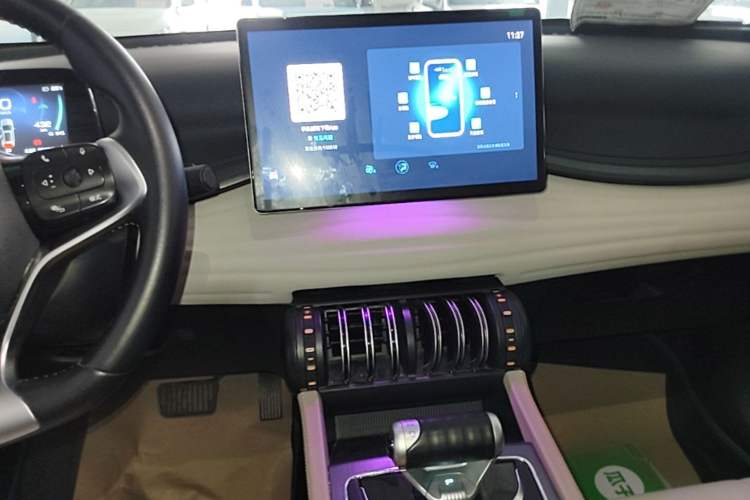 Used BYD Yuan PLUS 2024 Honor Edition 510KM Beyond Model Audio And AC Panel
