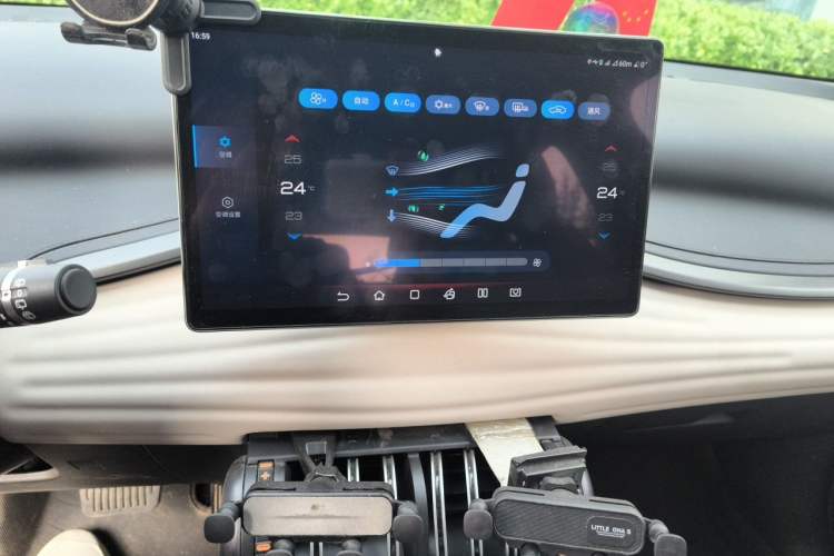 Used BYD Yuan PLUS 2024 Honor Edition 510KM Leading Model Audio And AC Panel