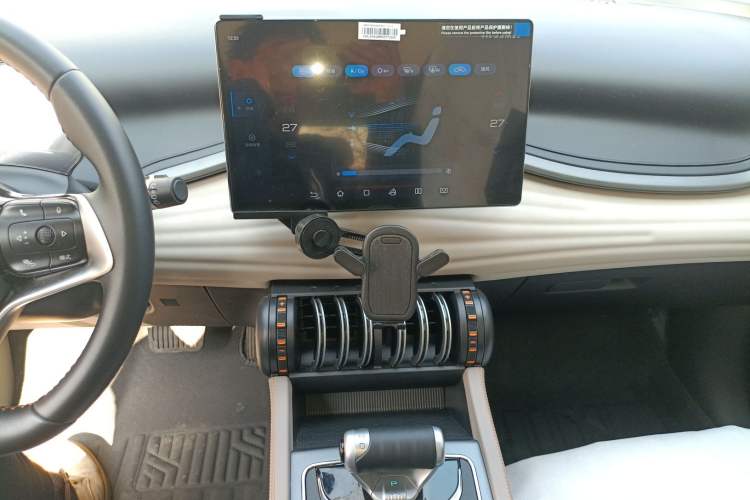 Used BYD Yuan PLUS 2024 Honor Edition 510KM Beyond Model Audio And AC Panel