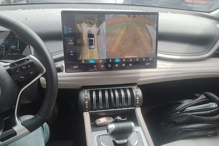 Used BYD Yuan PLUS 2024 Honor Edition 510KM Excellence Model Audio And AC Panel