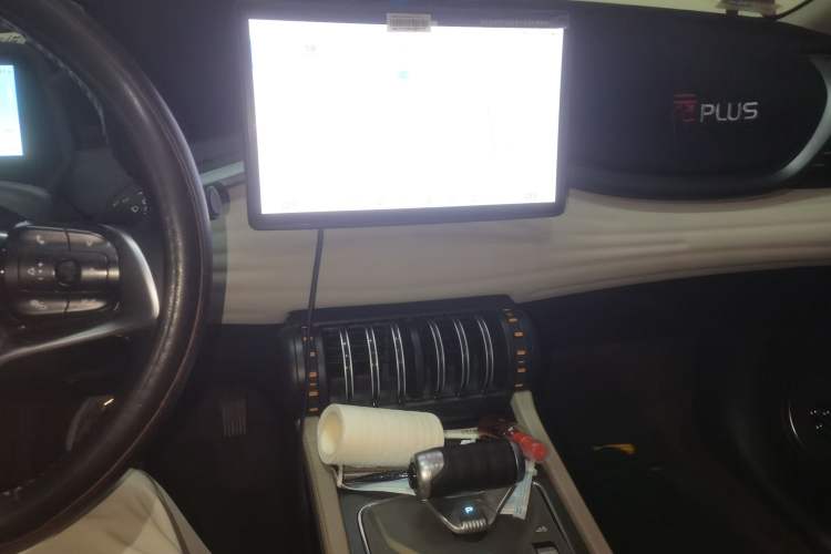 Used BYD Yuan PLUS 2024 Honor Edition 430KM Leading Model Audio And AC Panel
