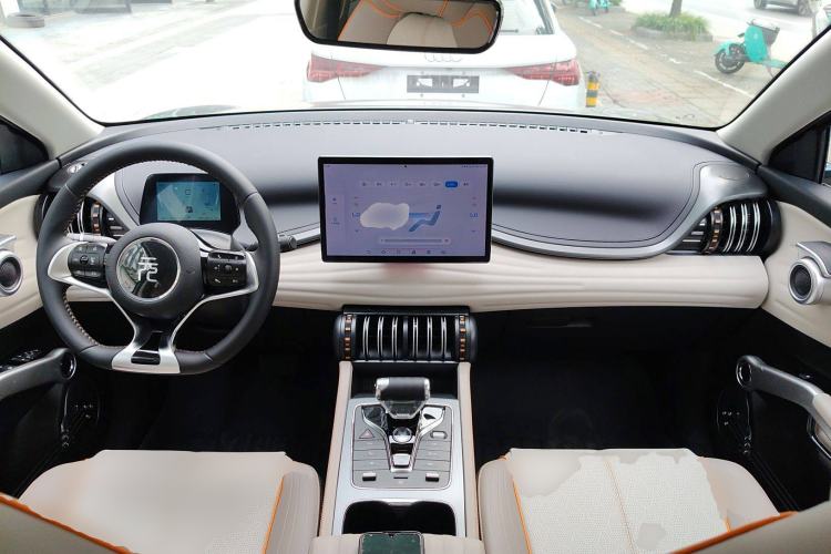Used BYD Yuan PLUS 2024 Honor Edition 510KM Beyond Model Center Console