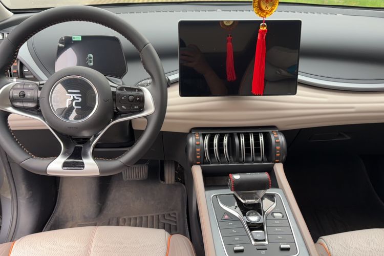 Used BYD Yuan PLUS 2024 Honor Edition 510KM Beyond Model Center Console