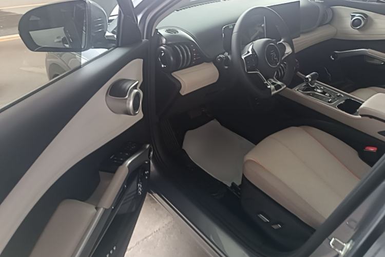 Used BYD Yuan PLUS 2024 Honor Edition 430KM Leading Model Driver Seat