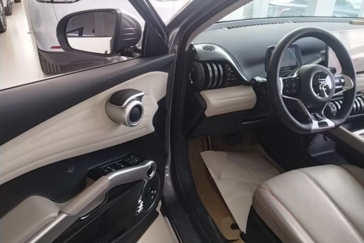Used BYD Yuan PLUS 2024 Honor Edition 510KM Beyond Model Driver Seat