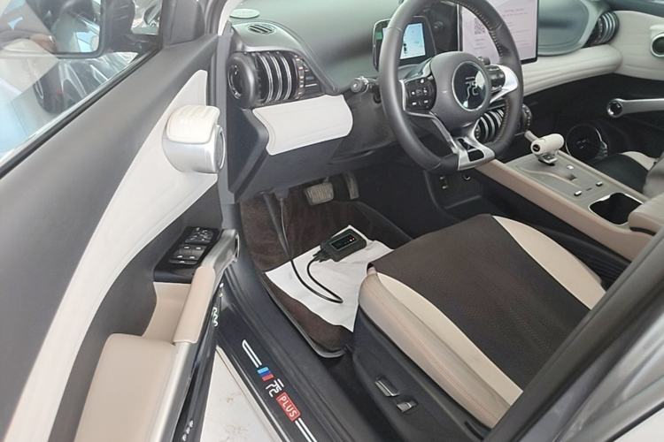 Used BYD Yuan PLUS 2024 Honor Edition 510KM Leading Model Driver Seat
