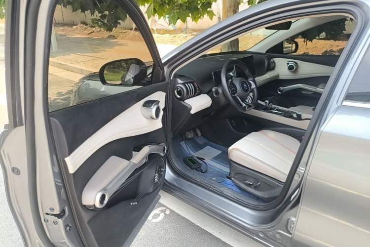 Used BYD Yuan PLUS 2024 Honor Edition 430KM Beyond Model Driver Seat