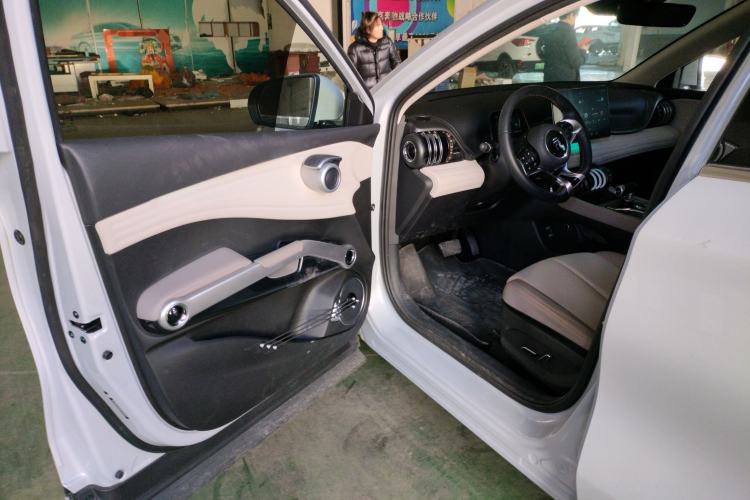 Used BYD Yuan PLUS 2024 Honor Edition 510KM Beyond Model Driver Seat
