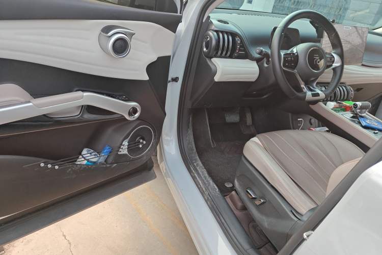 Used BYD Yuan PLUS 2024 Honor Edition 510KM Leading Model Driver Seat