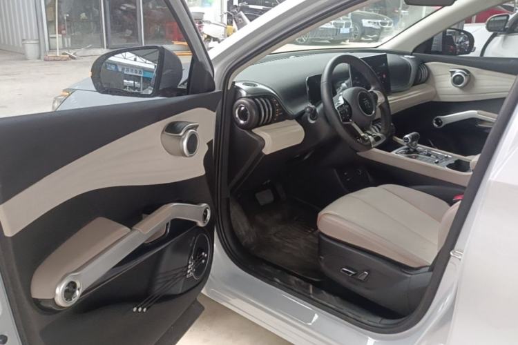 Used BYD Yuan PLUS 2024 Honor Edition 510KM Beyond Model Driver Seat