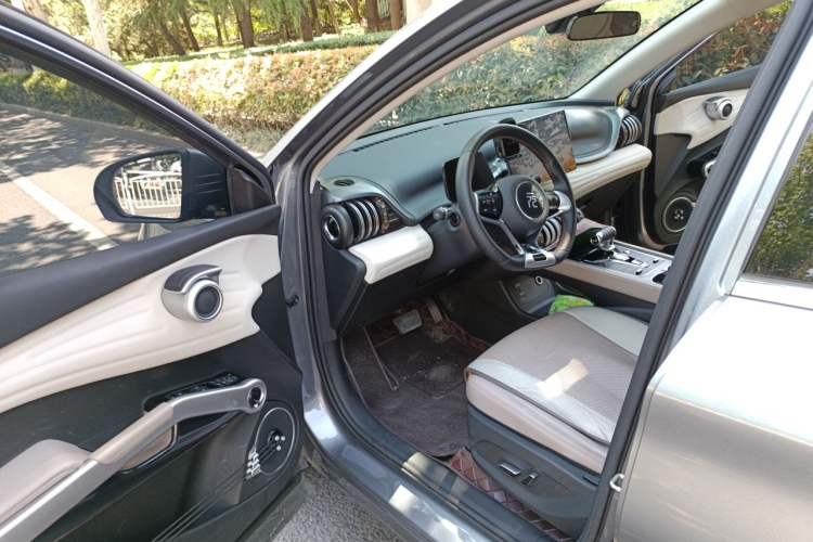 Used BYD Yuan PLUS 2024 Honor Edition 510KM Leading Model Driver Seat