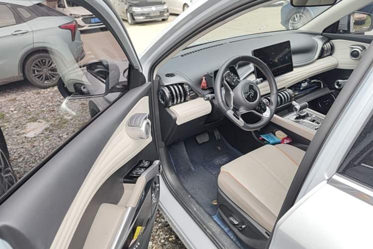 Used BYD Yuan PLUS 2024 Honor Edition 430KM Beyond Model Driver Seat