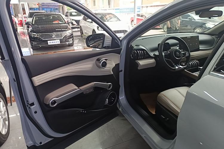 Used BYD Yuan PLUS 2024 Honor Edition 510KM Leading Model Driver Seat